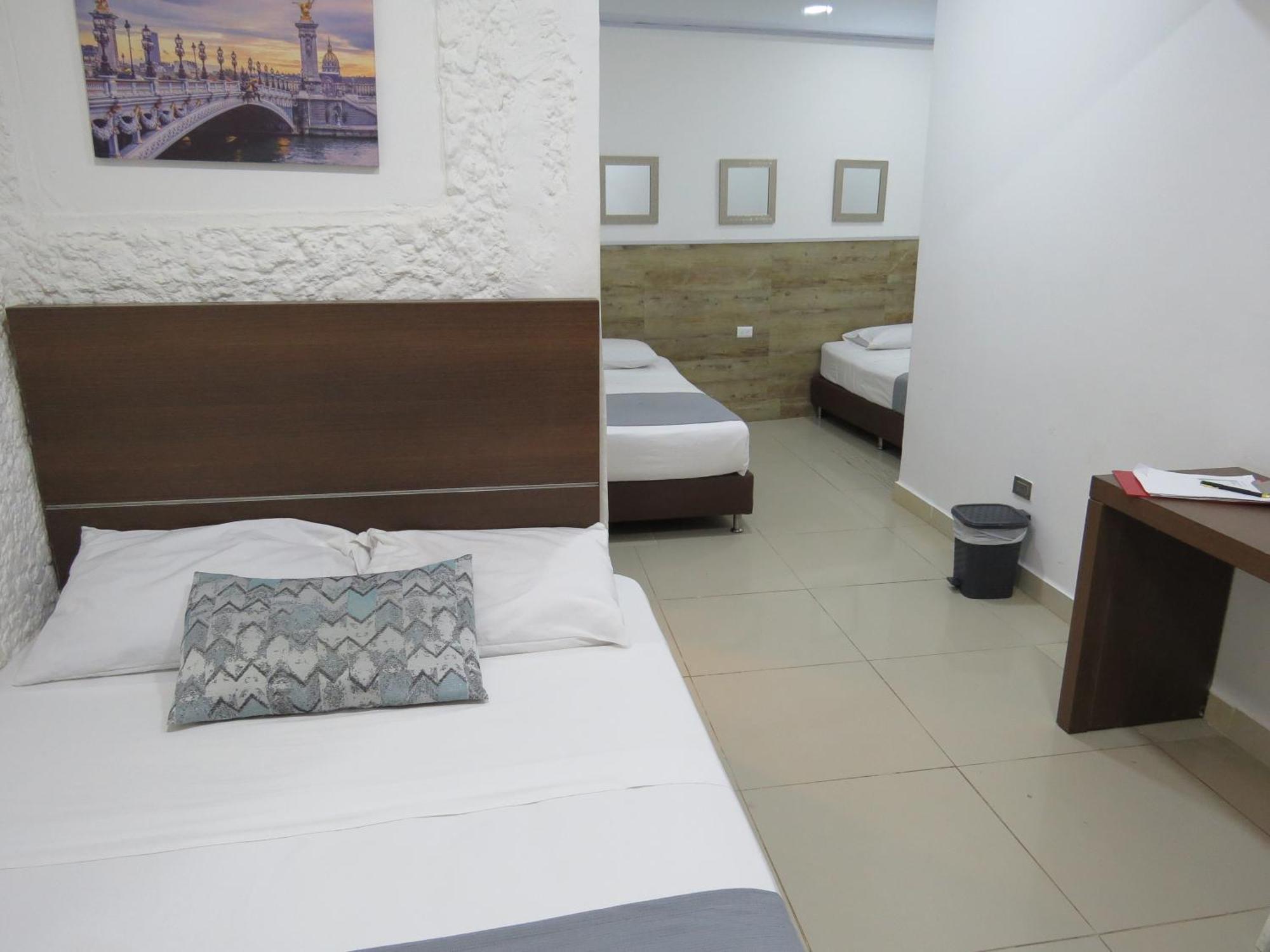מדיין Hotel A & A Santa Alejandria מראה חיצוני תמונה