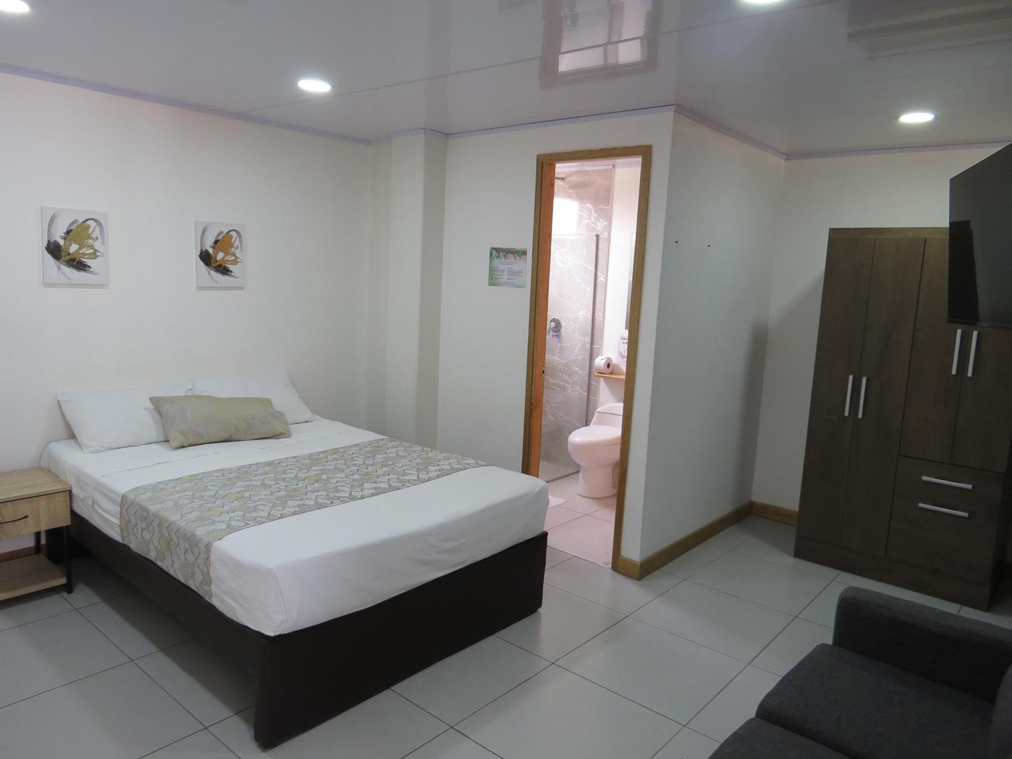 מדיין Hotel A & A Santa Alejandria מראה חיצוני תמונה